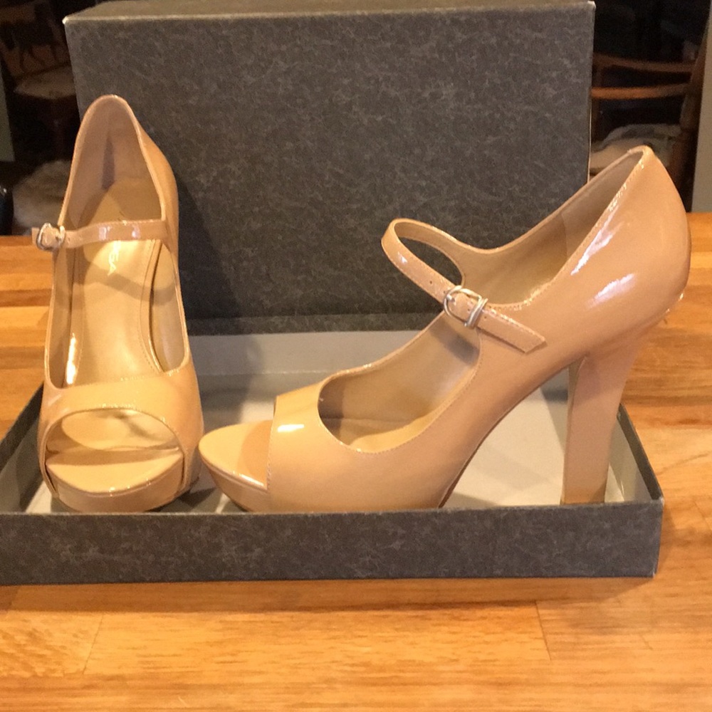 Via Spiga Nude Pumps